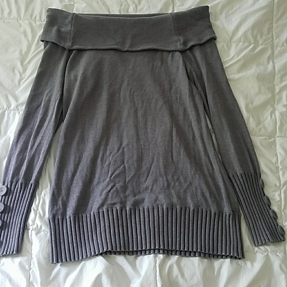 Cold Shoulder Sweater - Picture 2 of 3